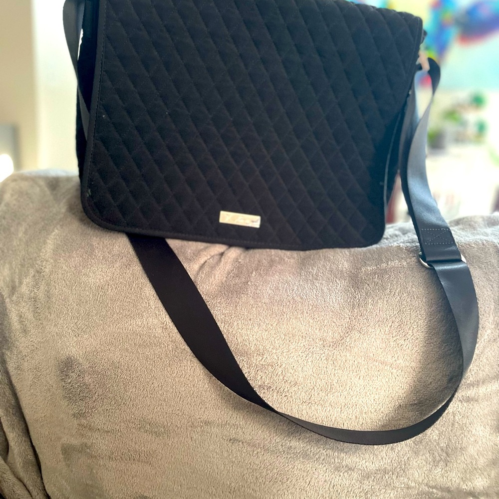 Vera Bradley messenger bag like new